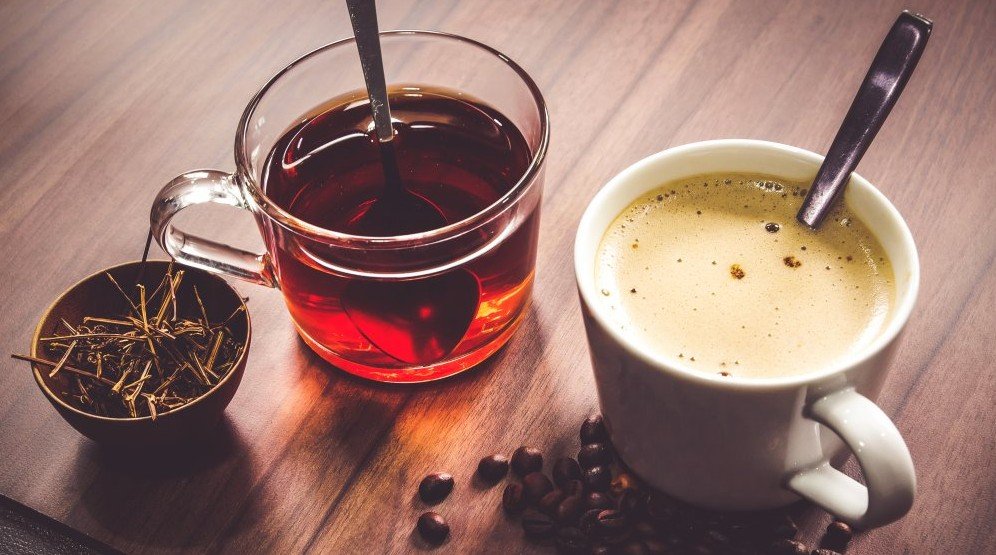 Coffee vs. Tea: Which is Healthier?